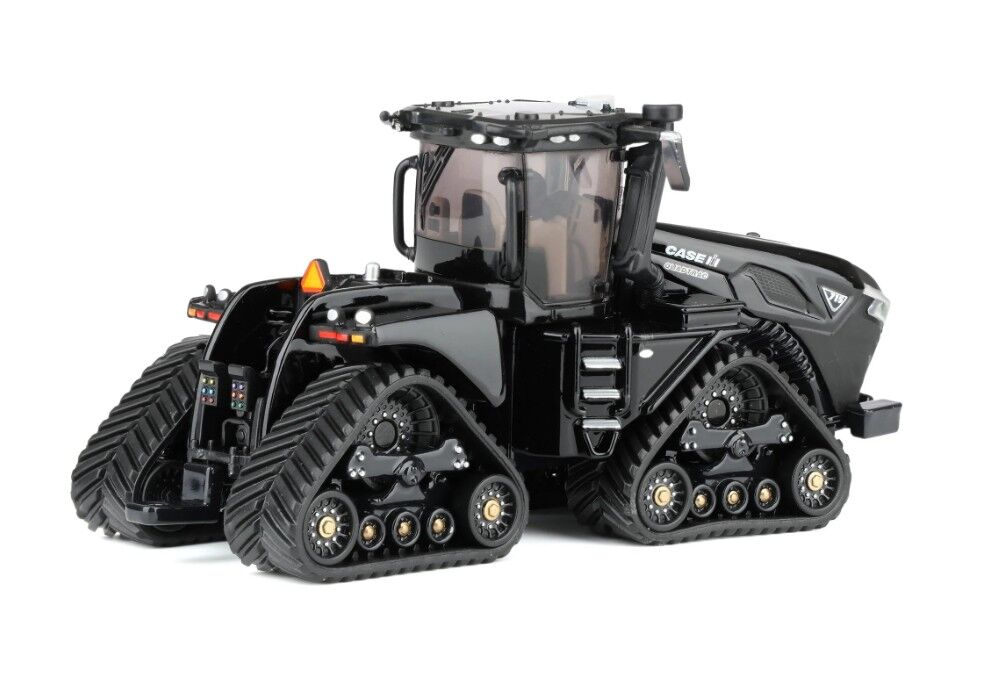 715 quadtrac farming simulator 25 black special edition
