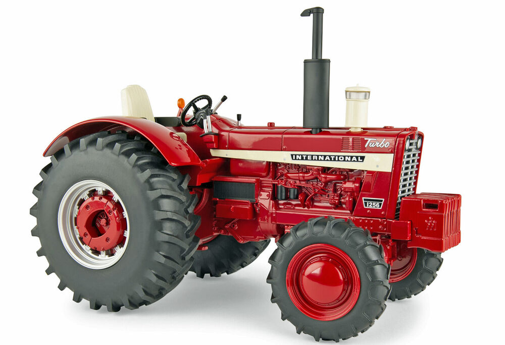IH 1256 wheatland tractor with MFWD prestige series