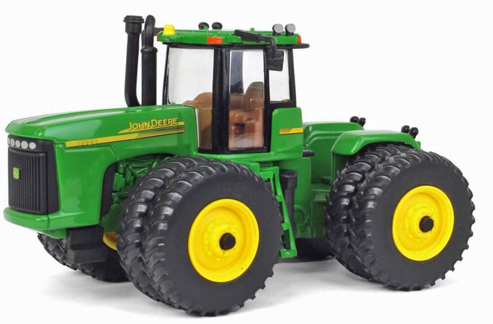 John Deere 9620 4WD tractor on duals