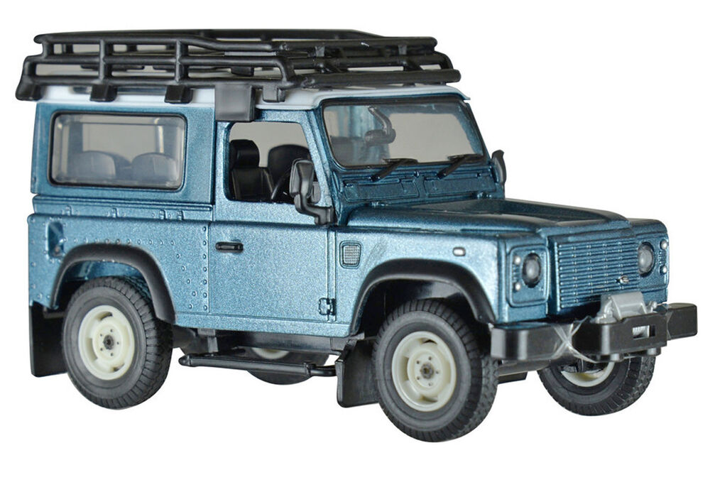 Land-rover defender 90 hardtop with roof rack