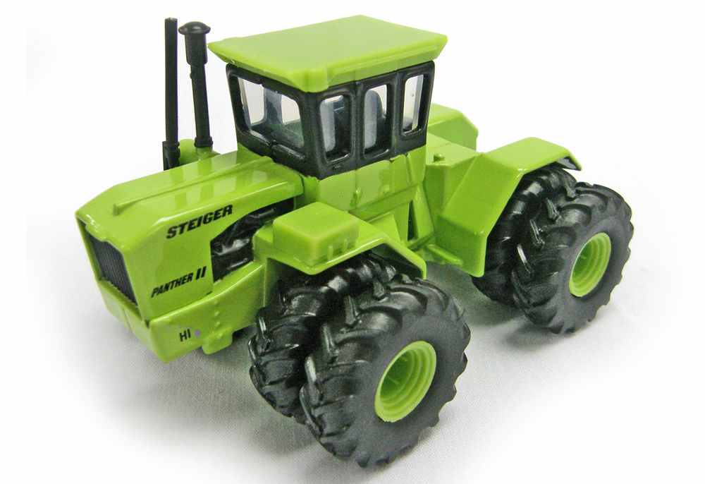 Steiger panther ii 4WD tractor with duals