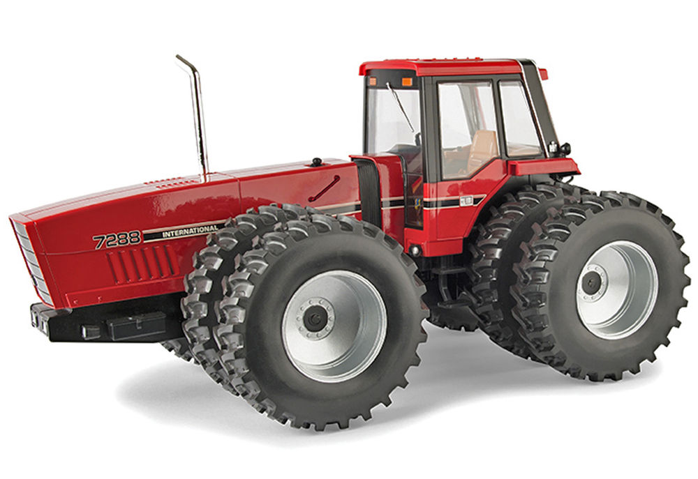 7288 4WD andquoteSNOOPYandquote TRACTOR with Frt and Rr DUALS   Special Edition scale model by Collector Models
