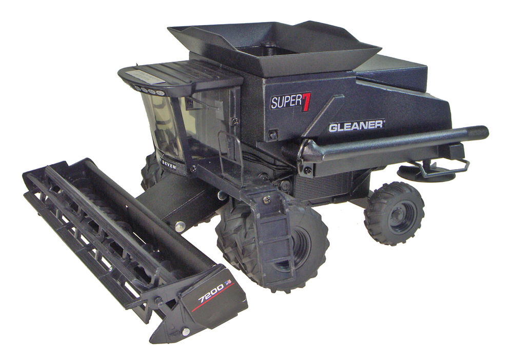 AGCO GLEANER SUPER 7 HEADER Black Stealth Prototype Very Rare scale model by Collector Models