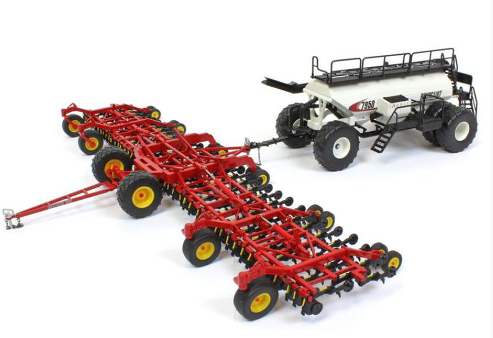 BOURGAULT 7950 AIR SEEDER CART + 3320 BAR  Very Limited scale model by Collector Models