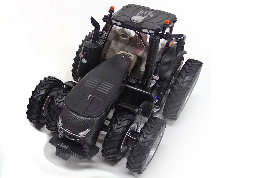 CASEIH MAGNUM 400 TRACTOR with Frt + Rr Duals Specal Black Edition scale model by Collector Models