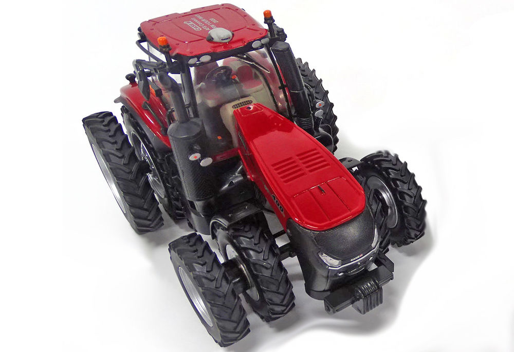 CASEIH MAGNUM 400 TRACTOR with Frt + Rr Duals  Intro Edition scale model by Collector Models