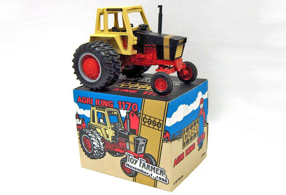 CASE AGRI KING 1170 on Duals  Black Knight Demonstrator  1996 Farm Toy Show scale model by Collector Models