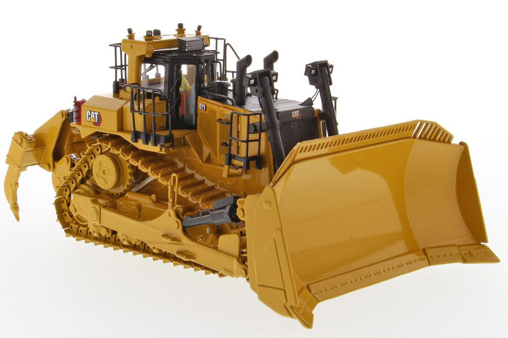 CATERPILLAR D11 FUSION DOZER with 3 TYNE RIPPER  precision quality scale model by Collector Models