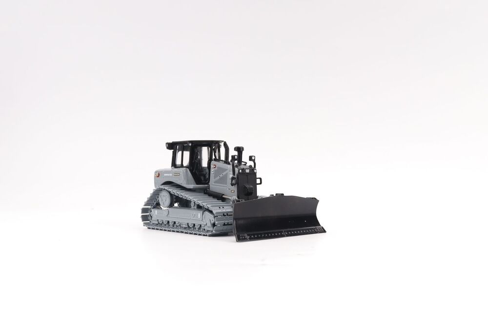 D6 XE LGP Track Type Dozer scale model by Collector Models