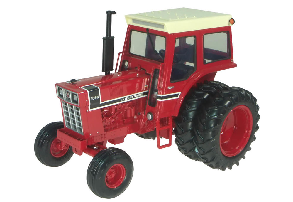 IH 1066 TRACTOR with Cab and Duals  Collector Edition scale model by Collector Models