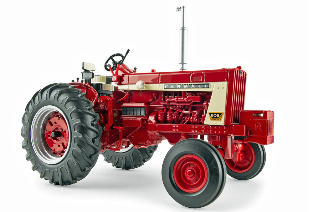 IH FARMALL 806  Farmall 100th Anniversary tractor No 3   Prestige series scale model by Collector Models