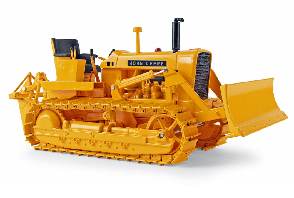 JOHN DEERE 1010 DOZER with REAR RIPPER metal tracks  Prestige series scale model by Collector Models