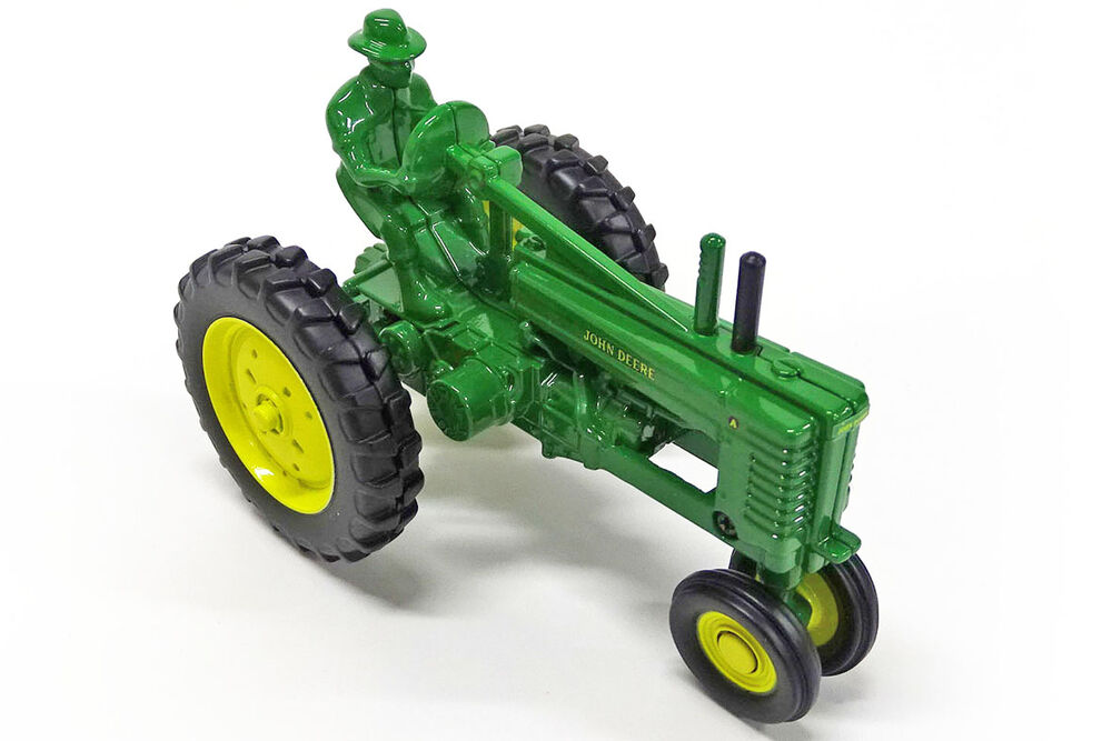 JOHN DEERE MODEL A with MAN   Ertl 75th Anniversary tractor scale model by Collector Models
