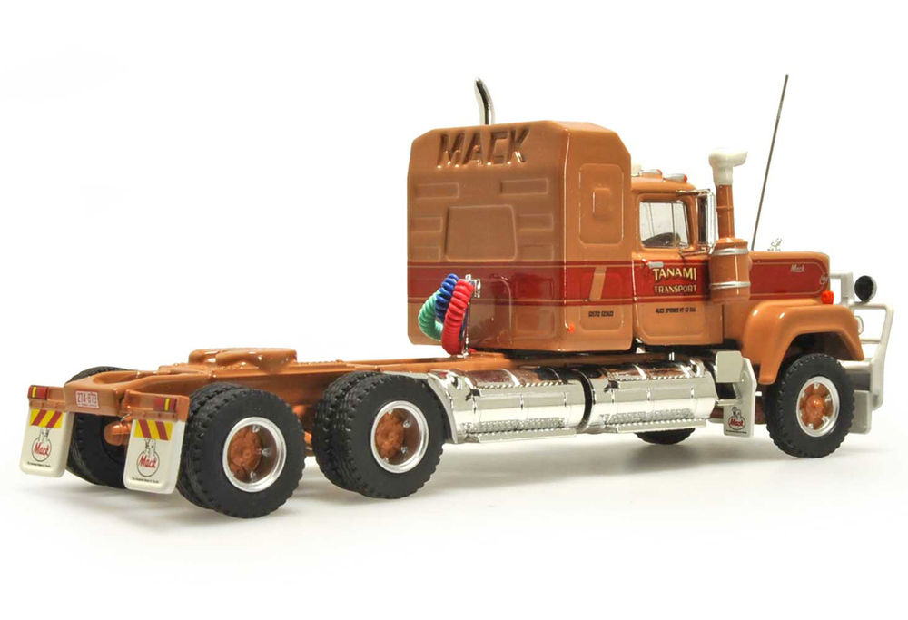 MACK SUPERLINER ROAD TRAIN CATTLE TRUCK w 2 TRAILERS Tanami TransportI scale model by Collector Models