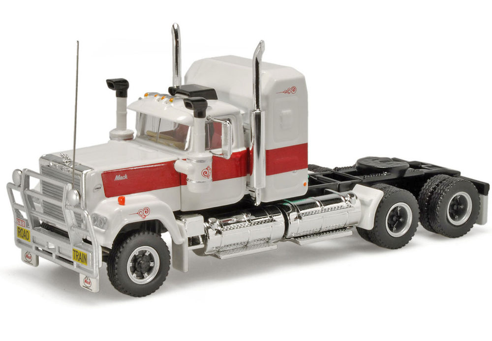MACK SUPERLINER ROAD TRAIN CATTLE TRUCK with 2 TRAILERS  whitered scale model by Collector Models