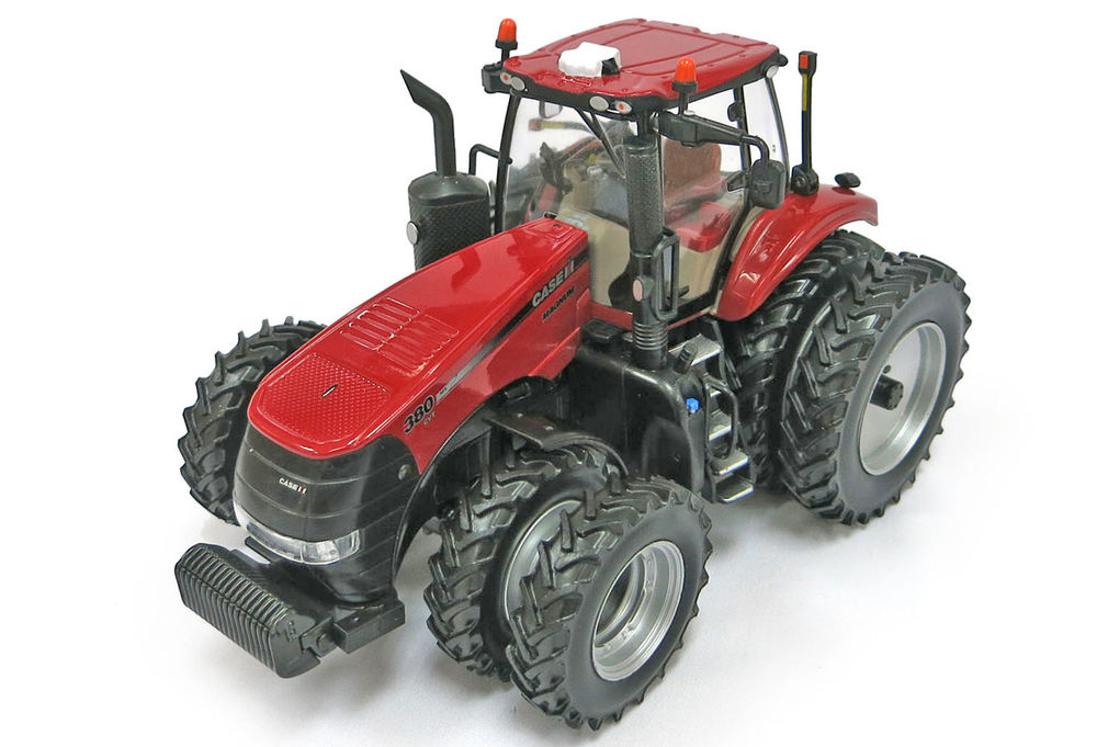 MAGNUM 380 TRACTOR with Front and Rear duals   Prestige Series scale model by Collector Models