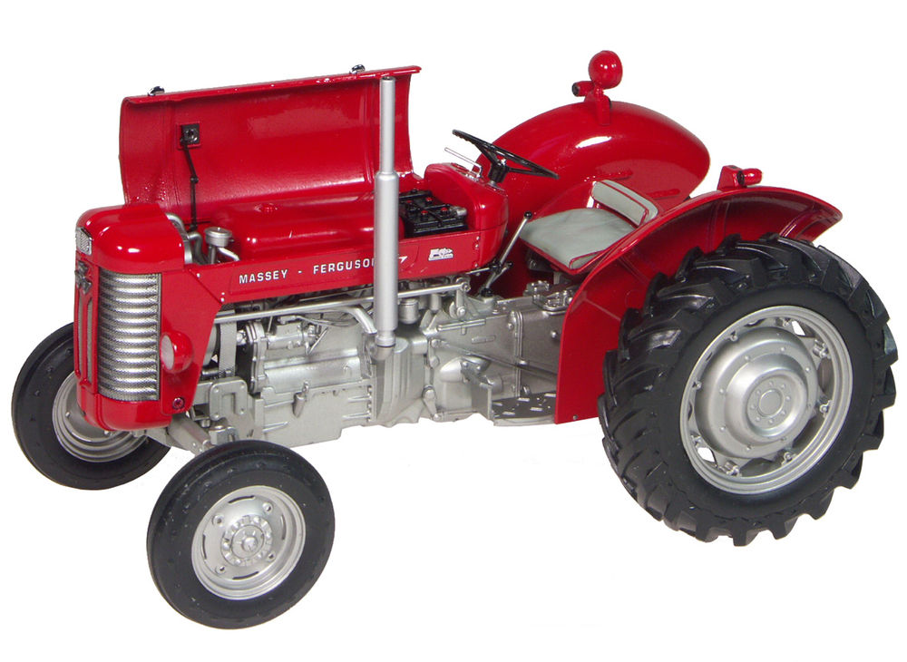 MASSEY FERGUSON 65 MARK 2 TRACTOR   Precision quality slightly damaged box scale model by Collector Models