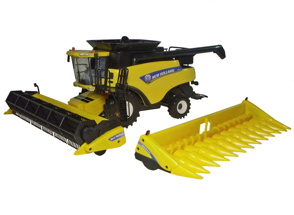 NEW HOLLAND CR8090 HEADER with Grain and Corn heads   Prestige Series scale model by Collector Models