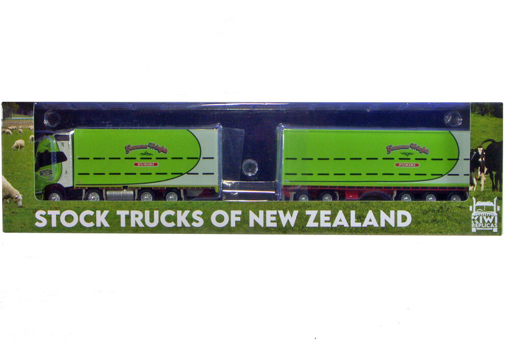 VOLVO FH16 750 LIVESTOCK TRUCK with 5 axle LIVESTOCK TRAILER scale model by Collector Models