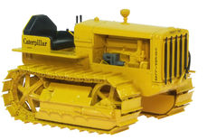 CATERPILLAR 22 CRAWLER TRACTOR  with DISPLAY CASE