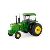 4440 Tractor with rear duals