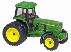 JOHN DEERE 4960 TRACTOR with duals