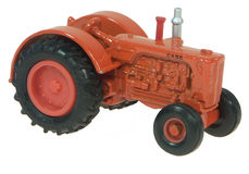 CASE 500 TRACTOR (no box)