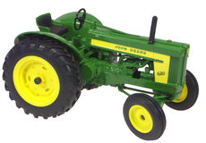 JOHN DEERE 620 TRACTOR (1956) with Wide Front Axle