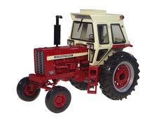 IH 856 TRACTOR with CAB  Precision Elite No 1