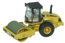 CATERPILLAR CS-563E SMOOTH ROLLER
