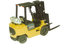 CATERPILLAR GP25K FORKLIFT (pneumatic tyres)