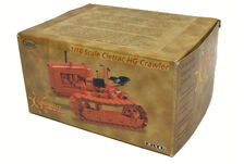 CLETRAC HG CRAWLER TRACTOR  Metal tracks