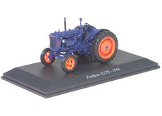 FORDSON E27N TRACTOR    very detailed     (no box)