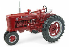 McCORMICK DEERING FARMALL SUPER MD with nf axle