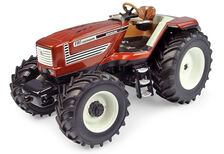 FIAT CENTENARIO CONCEPT TRACTOR  precision quality