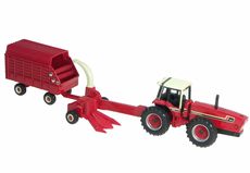IH 3388 SNOOPY 4WD TRACTOR with FORAGE HARVESTER