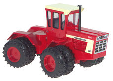 IH 4366 4WD TRACTOR with DUALS (red cab)