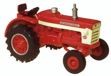 IH 560 TRACTOR (like A-554)