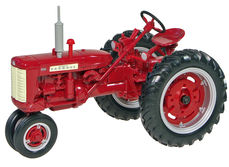 IH FARMALL 230 TRACTOR
