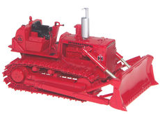 IH TD15 BULLDOZER Red (very detailed)