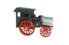 IH TITAN TRACTOR