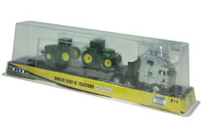 INTERNATIONAL NAVISTAR 9800 SEMI TRUCK with 2 JD TRACTORS