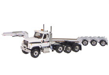 INTERNATIONAL PAYSTAR LOW LOADER TRUCK  (very detailed)