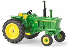 JOHN DEERE 3020 TRACTOR with WIDE FRONT AXLE