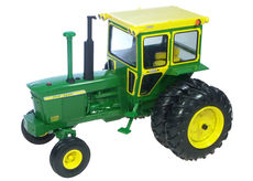 JOHN DEERE 4320 TRACTOR with CAB and DUALS Coll. Ed.