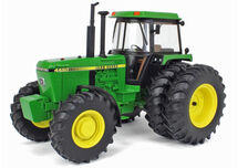 JOHN DEERE 4450 MFWD TRACTOR with rear duals   Special edition (2022 NFTM)