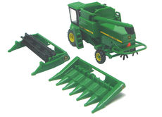 JOHN DEERE 7720 TITAN II HEADER with 2 Fronts