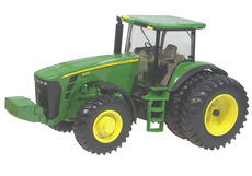JOHN DEERE 8330 MFWD TRACTOR with DUALS  Dealer Edition
