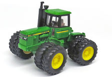 JOHN DEERE 8450 4WD TRACTOR with DUALS