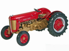 MASSEY HARRIS MH50 TRACTOR  (1956)    Precision quality